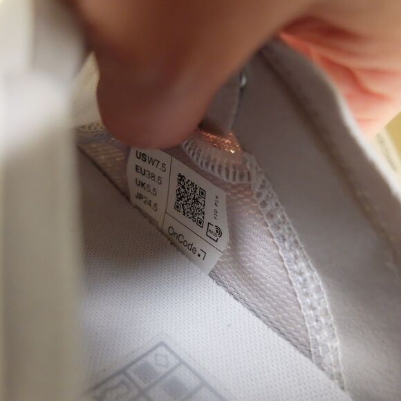 On Cloud 6 Coast White Glacier Women's Size 7 1/2 - Picture 9 of 12